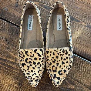 Steve Madden Feather Genuine Calf Hair Loafer size 7.5 M